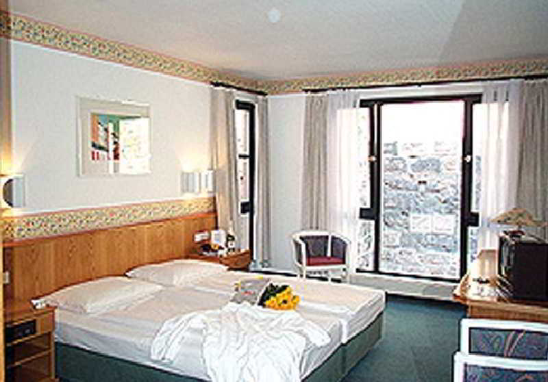 Durer-Hotel Nuremberg Екстер'єр фото